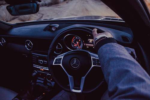 steering wheel-person-driving-mercedes-benz-car-car-car-image